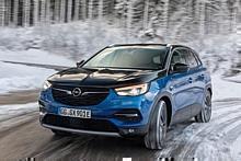 Opel-SUV-Spitze: Grandland X Hybrid4 mit 300 PS Systemleistung und Allradantrieb